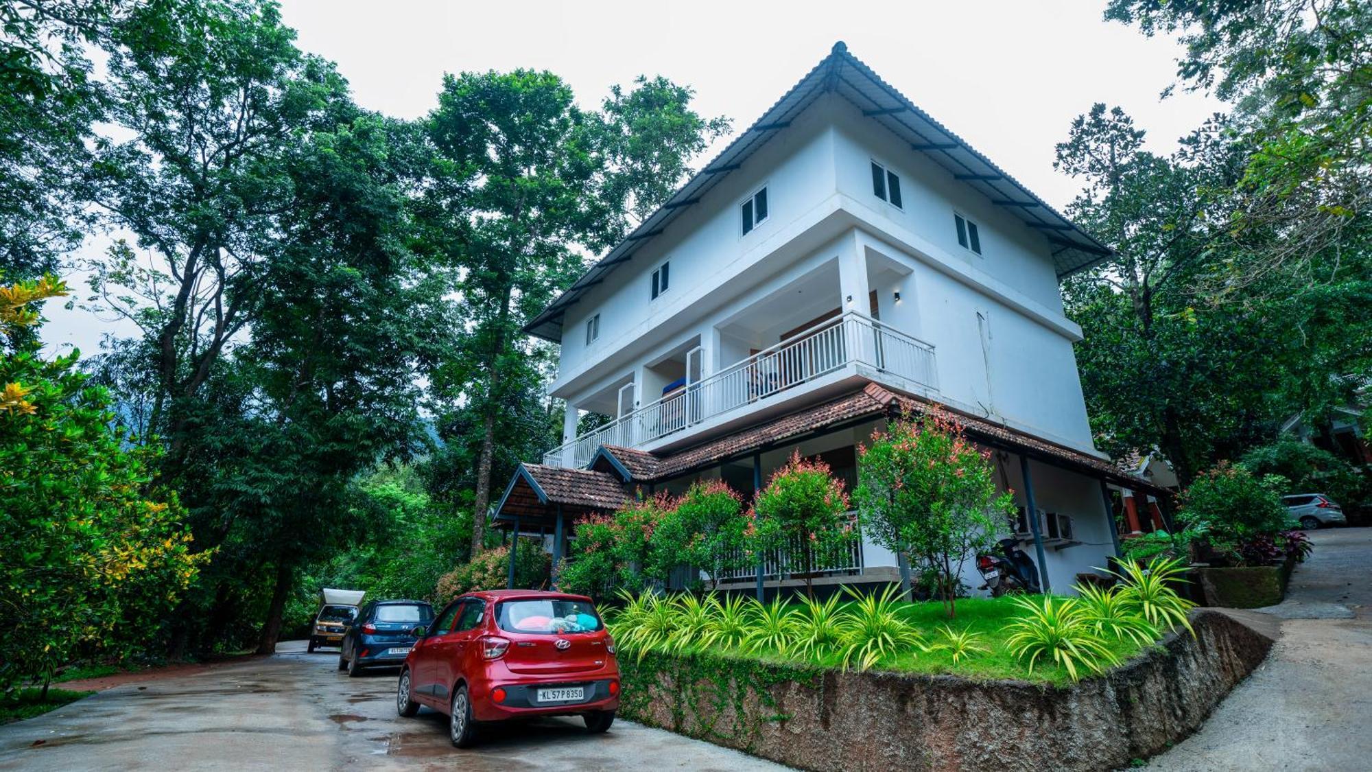 Vythiri Holiday Resort, Wayanad Exterior foto